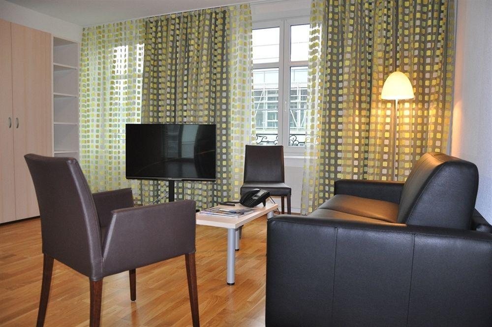 Residence Apartments By Hotel Du Commerce Basileia Exterior foto